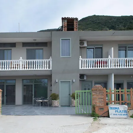 Sea Side Apartment