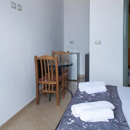 Sea Side Apartment